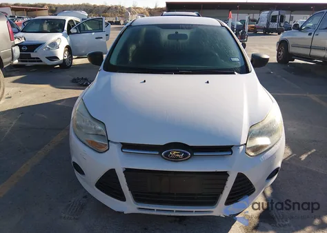 2014 Ford Focus S z USA, uszkodzony, nr VIN 1FADP3E25EL270300